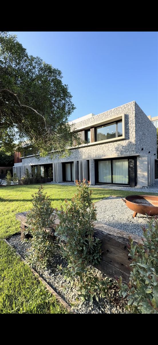Pampas Beach lifestyle 4